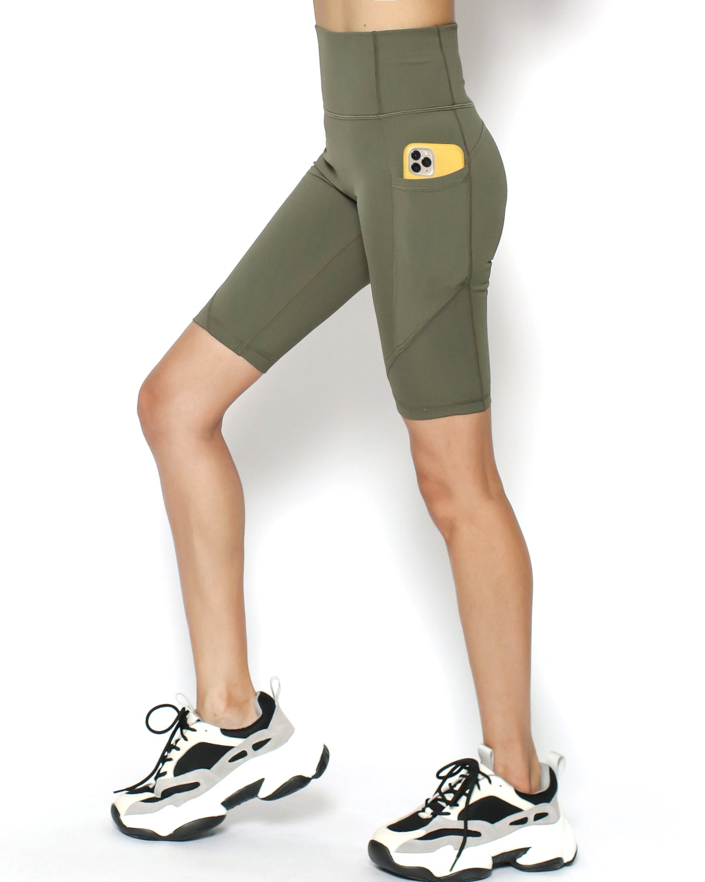 green 1/4 length sports legging *pre-order*