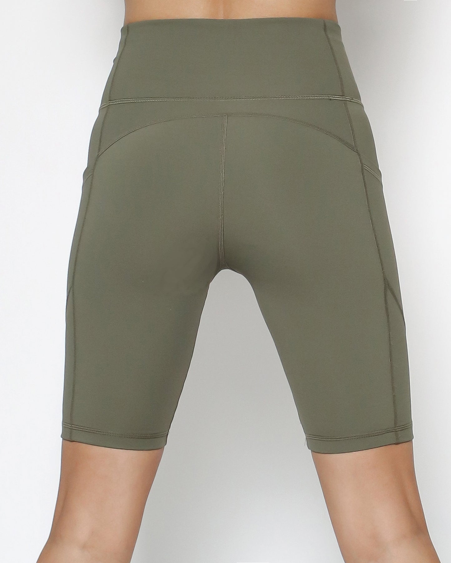 green 1/4 length sports legging *pre-order*