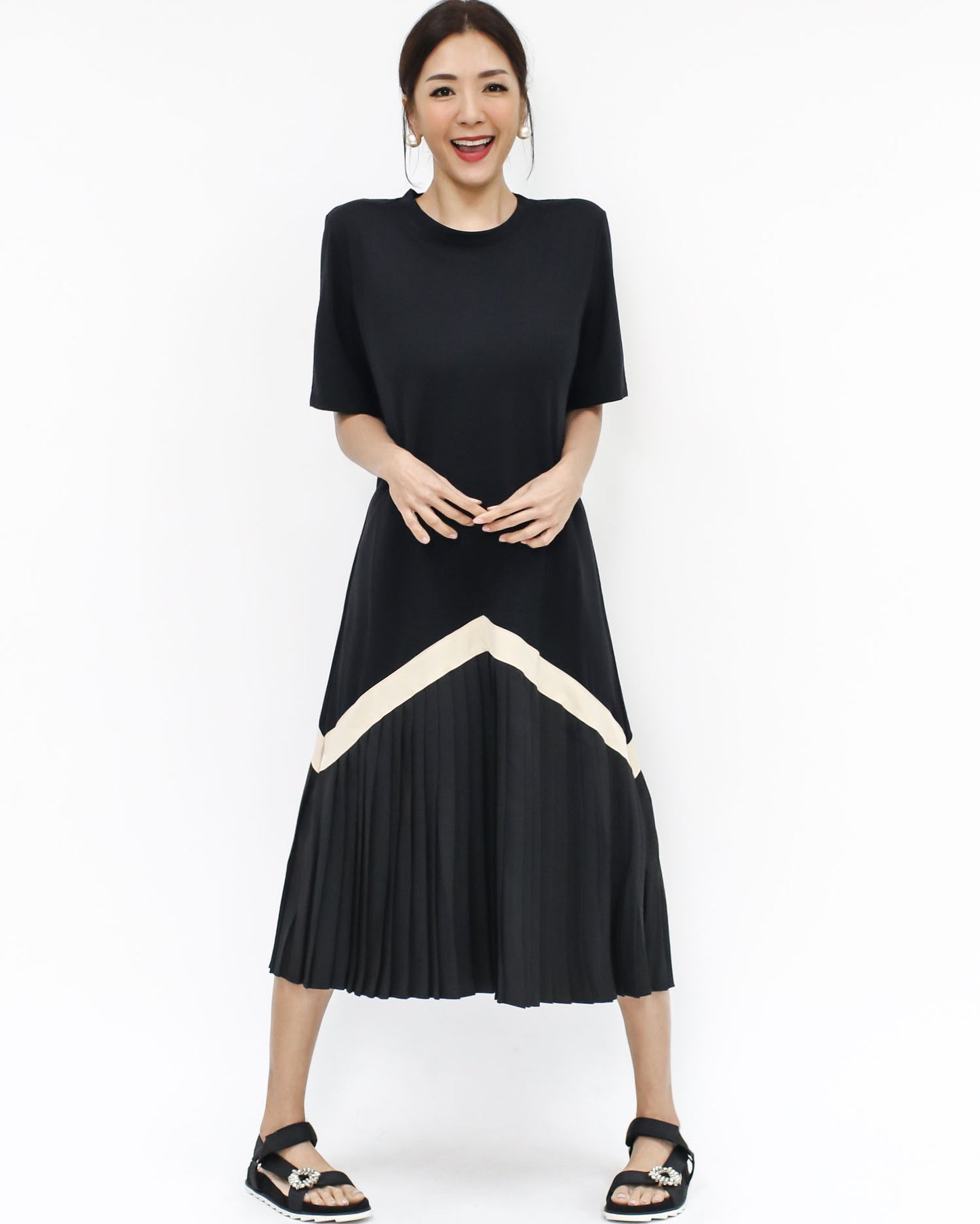 black tee w/ chiffon pleats & beige strap dress *pre-order*