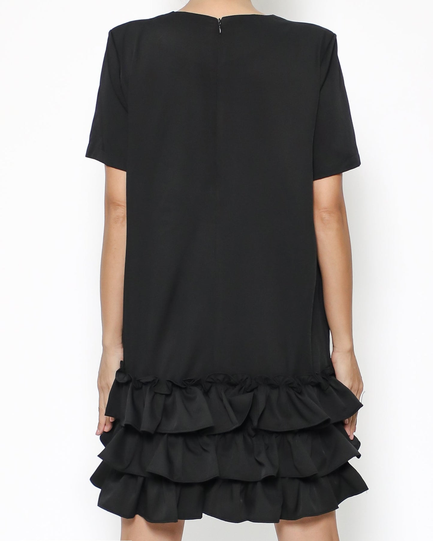 black ruffles hem crepe dress *pre-order*