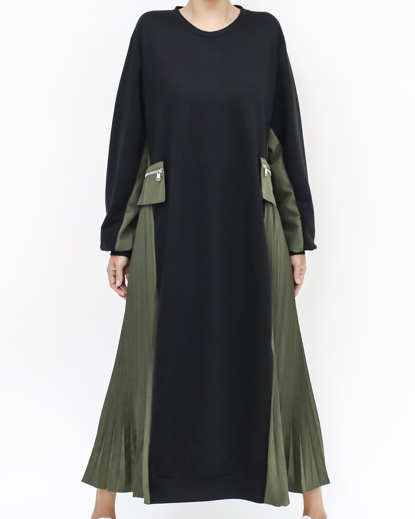 black sweat w/ green pleats sides longline dress *pre-order*