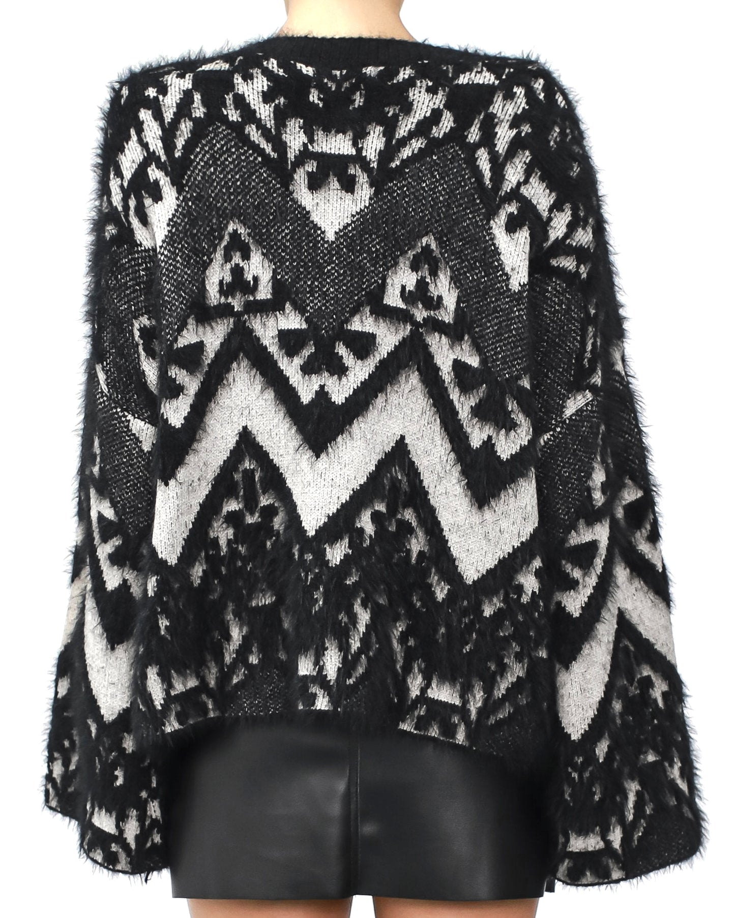 black & ivory pattern fluffy knitted top *pre-order*