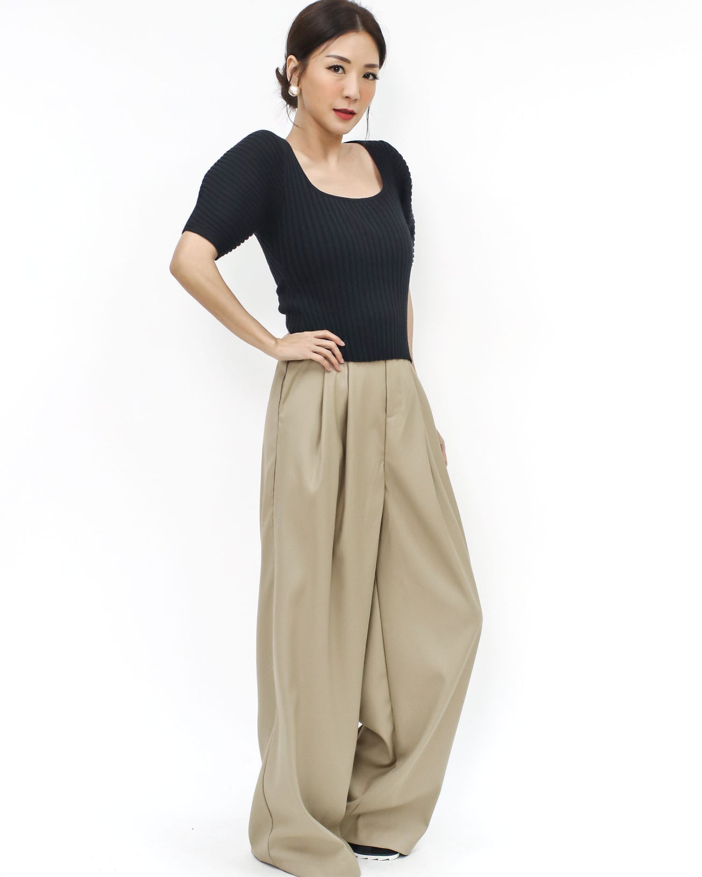 beige wide leg pants *pre-order*