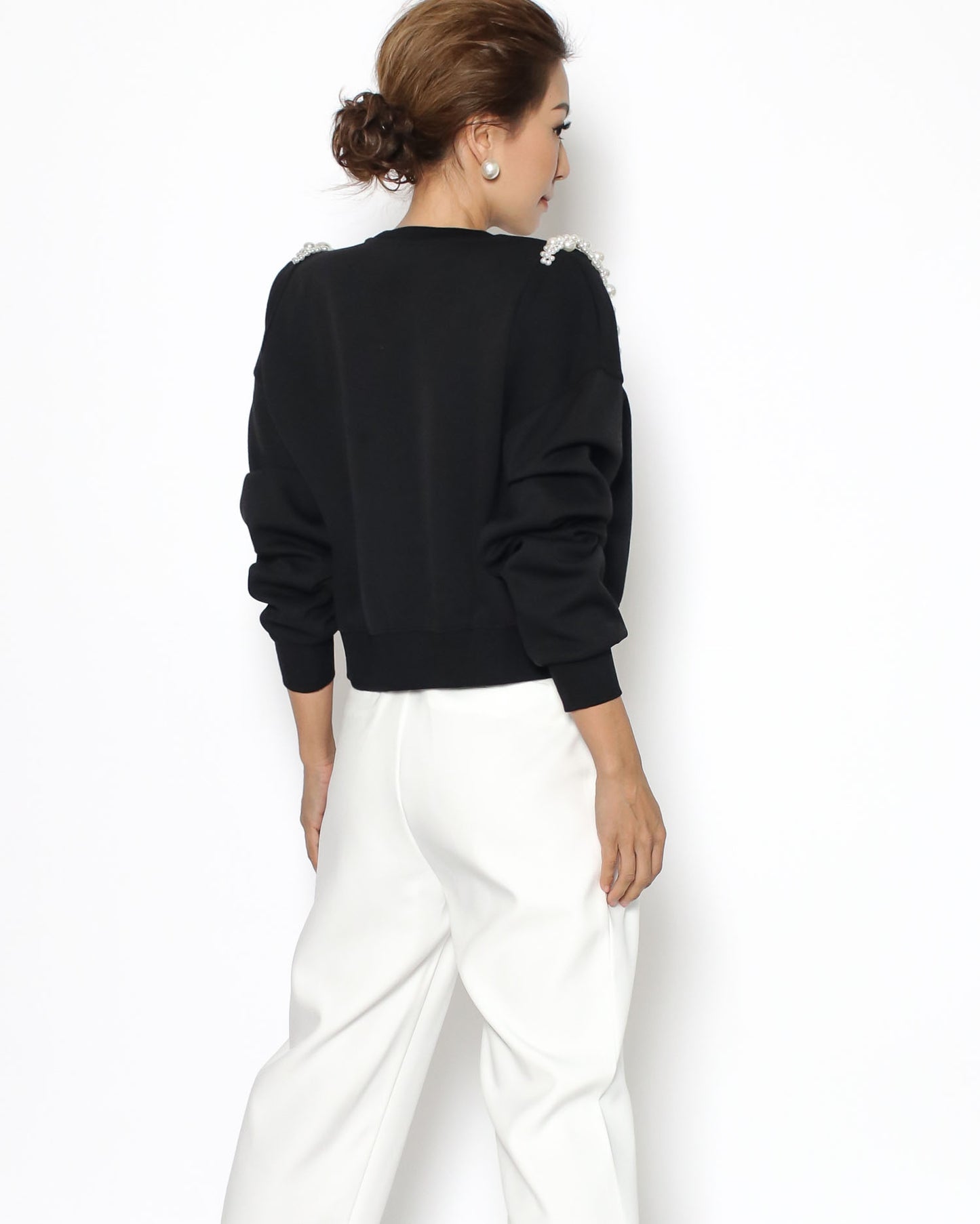 black pearls shoulders sweatshirt