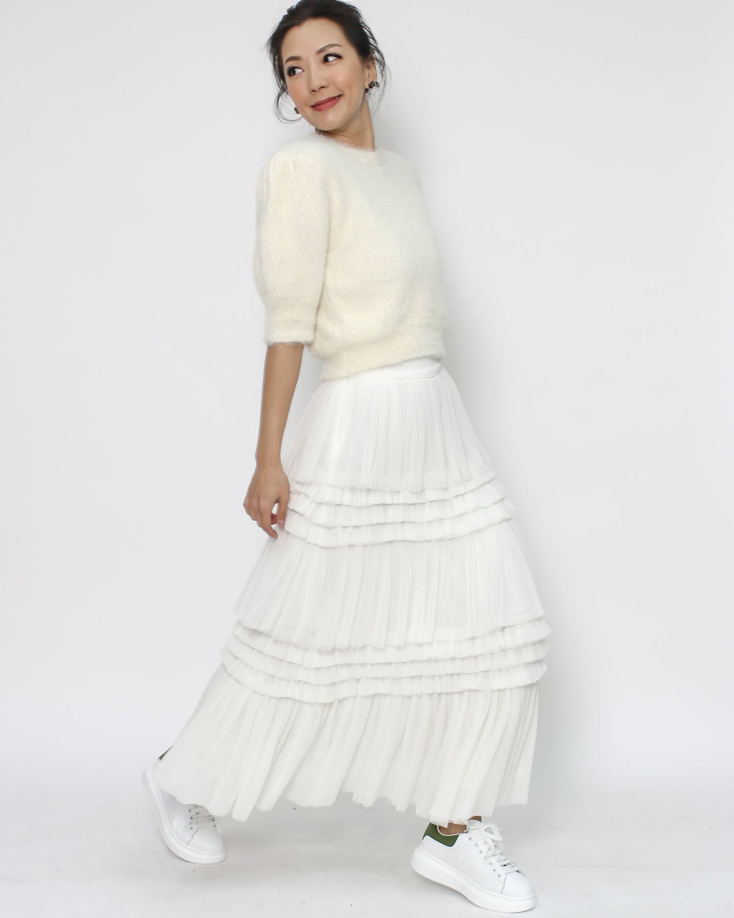 ivory mesh ruffles skirt *pre-order*