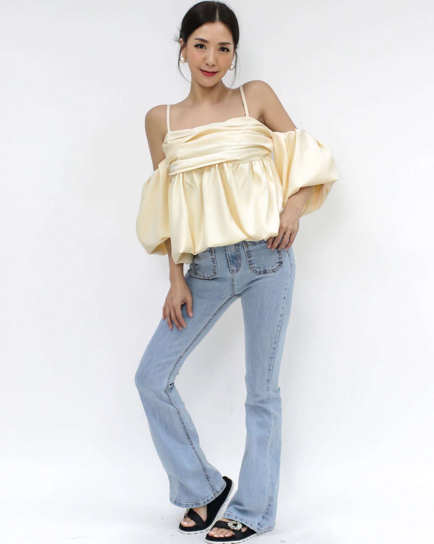 blue denum high rise flare jeans - S / L