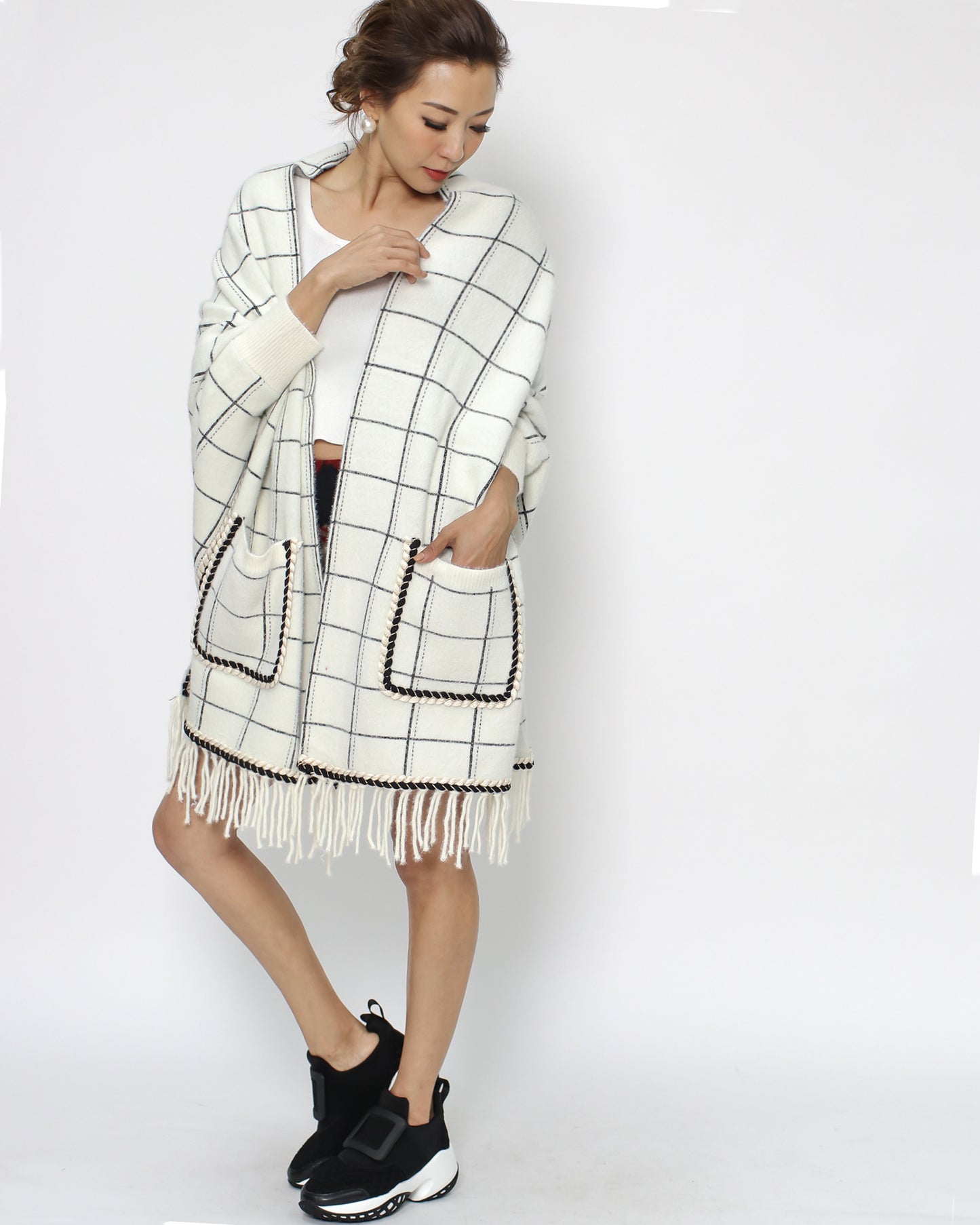 ivory checkers knitted tassels poncho *pre-order*