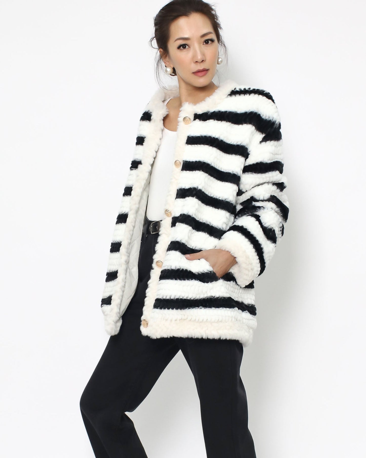 black & ivory stripes furry bomber jacket *pre-order*