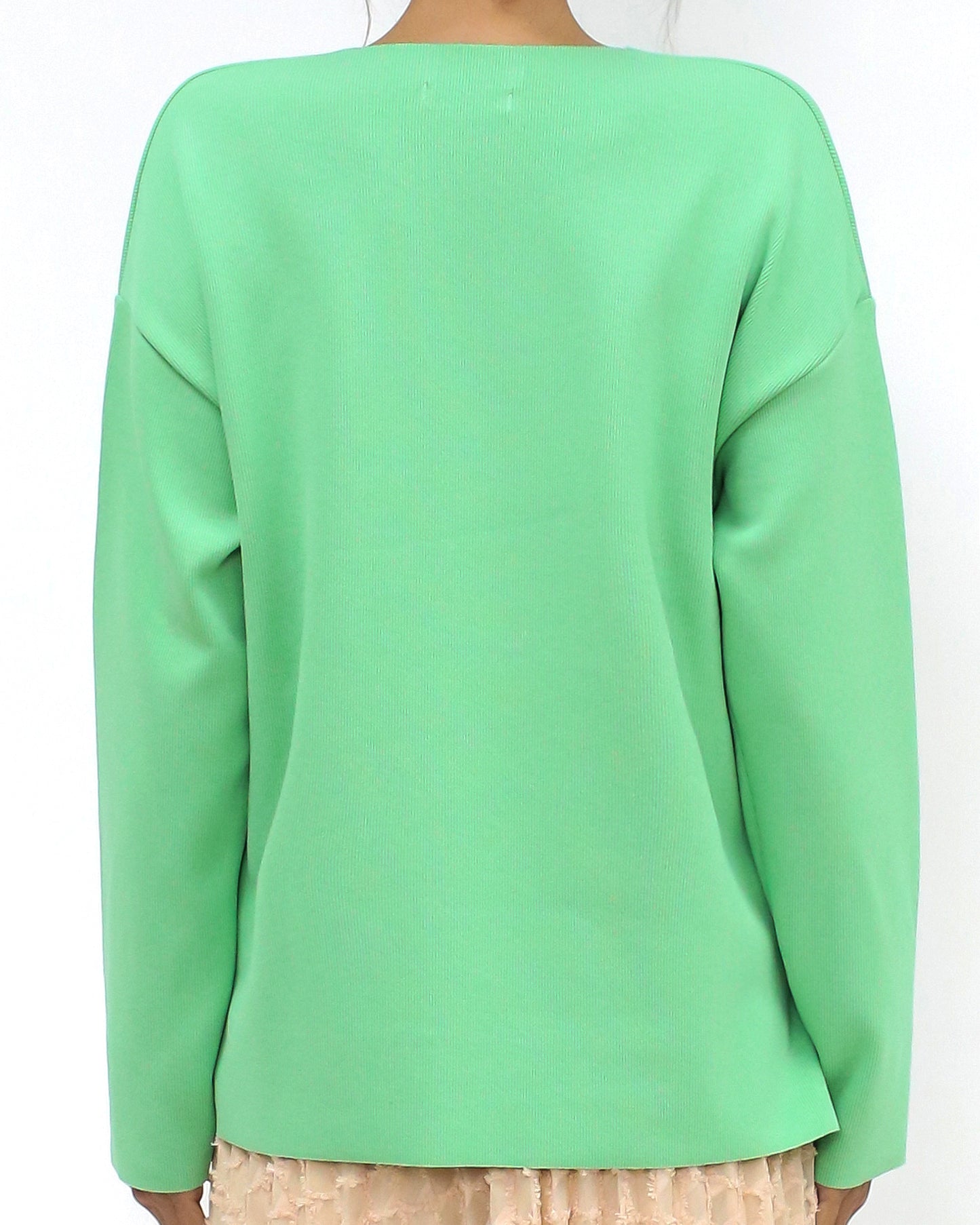 green basic V neck knitted top