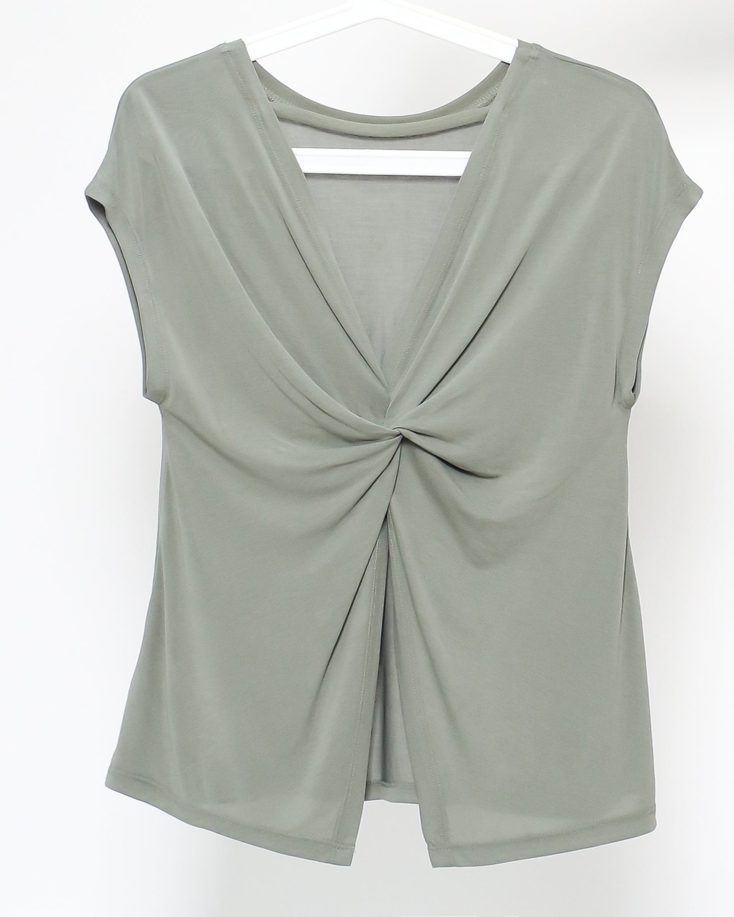 green ruched back tee *pre-order*