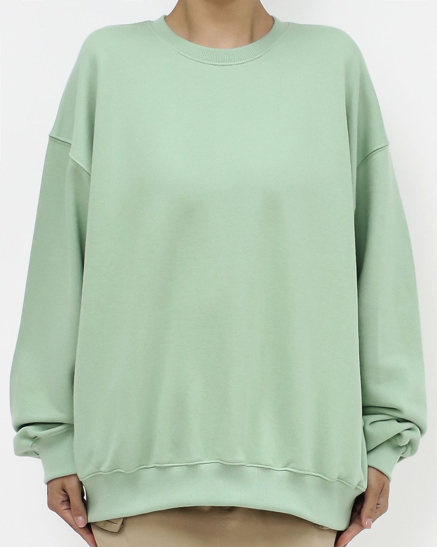 light green pockets sweatshirt