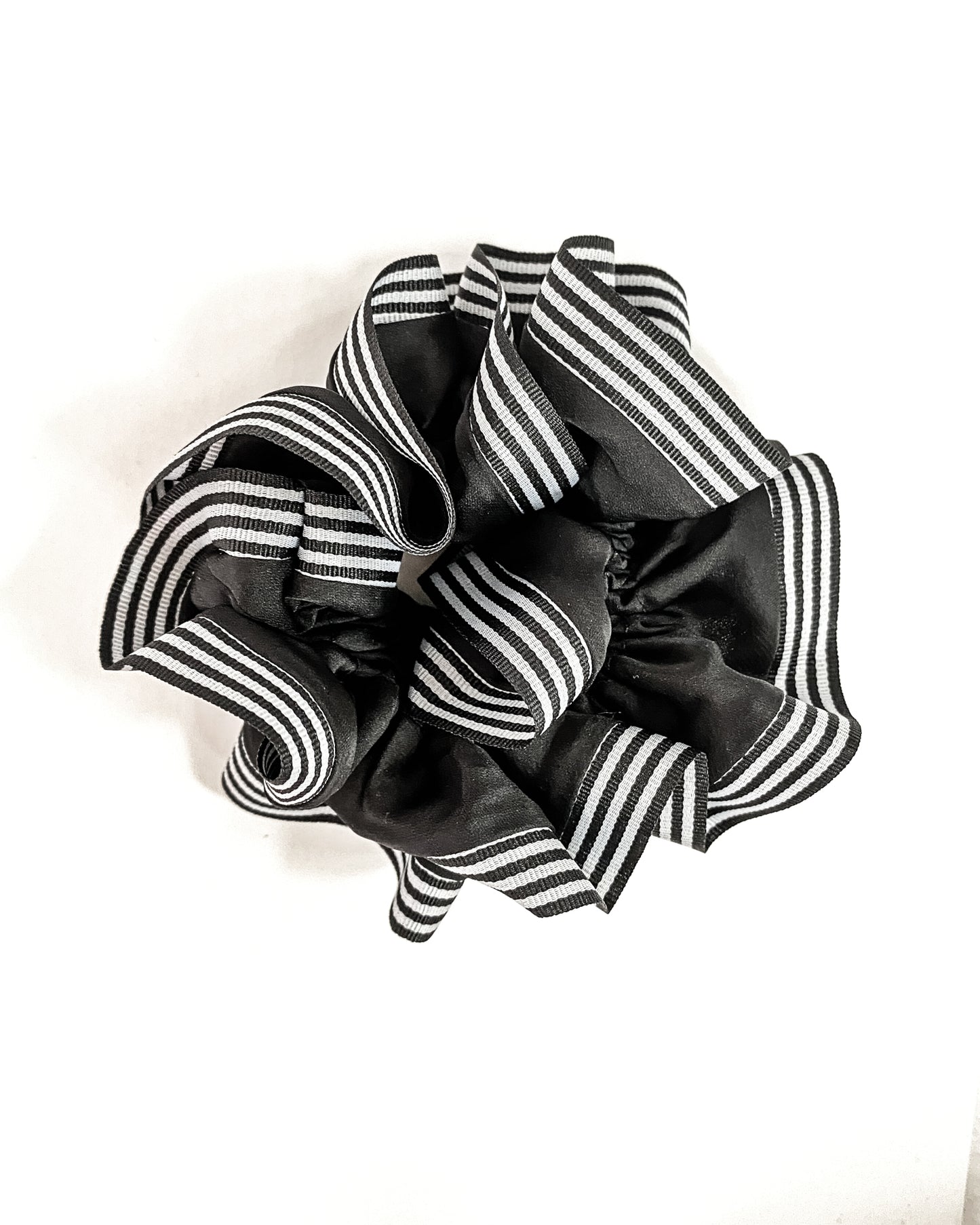 black & white stripes hair scrunchie *pre-order*