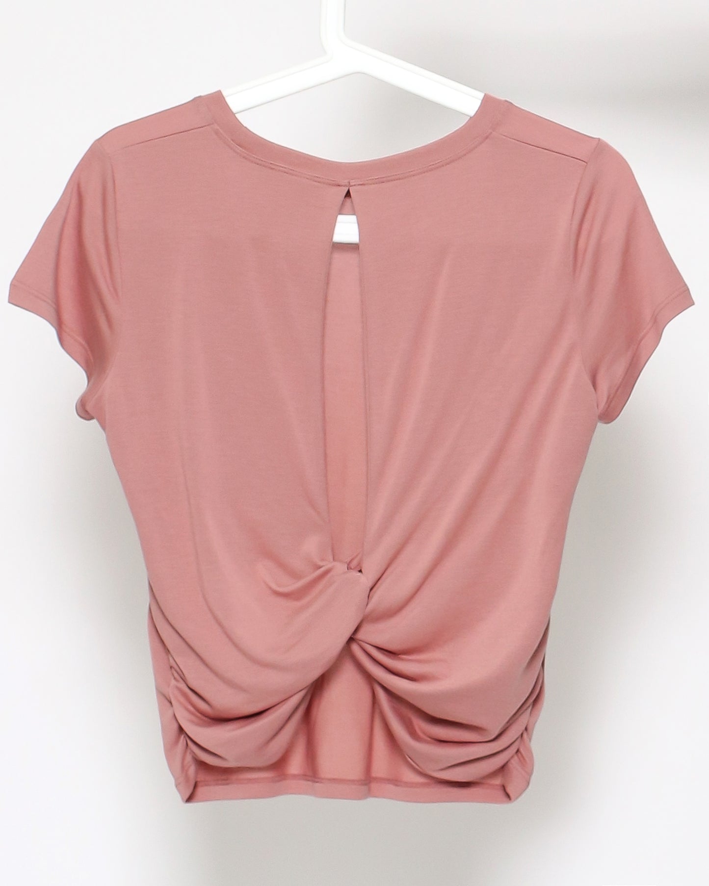 pink cutout back cropped tee *pre-order*