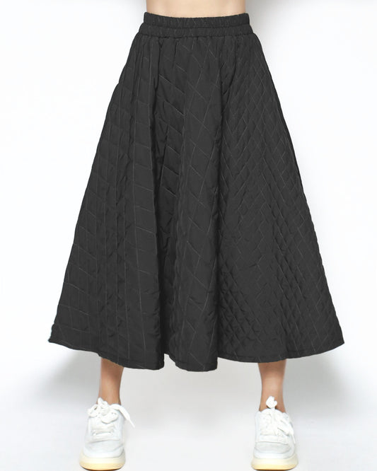 black quilted flare skirt *pre-order*