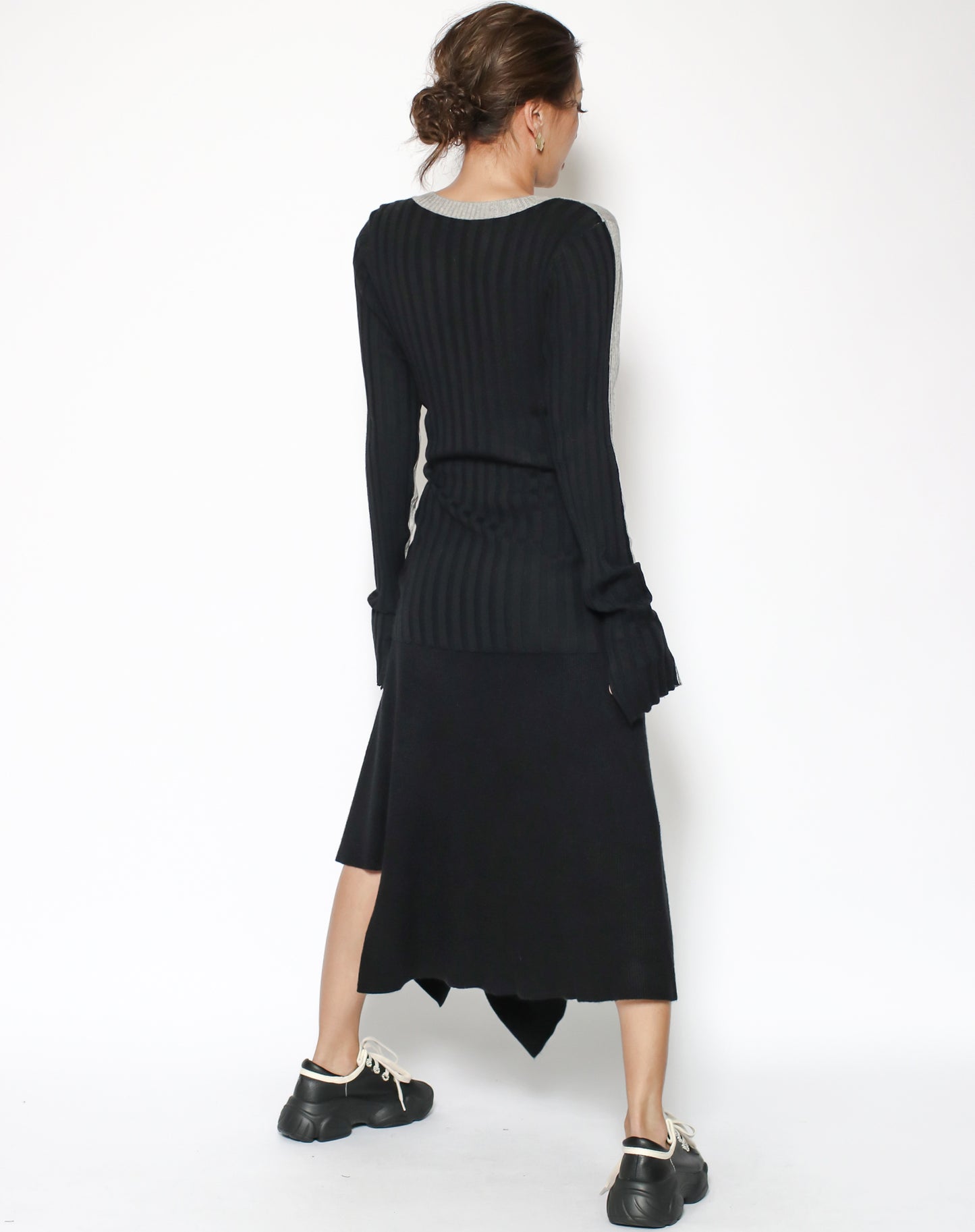 black asymmetric hem knitted skirt *pre-order*