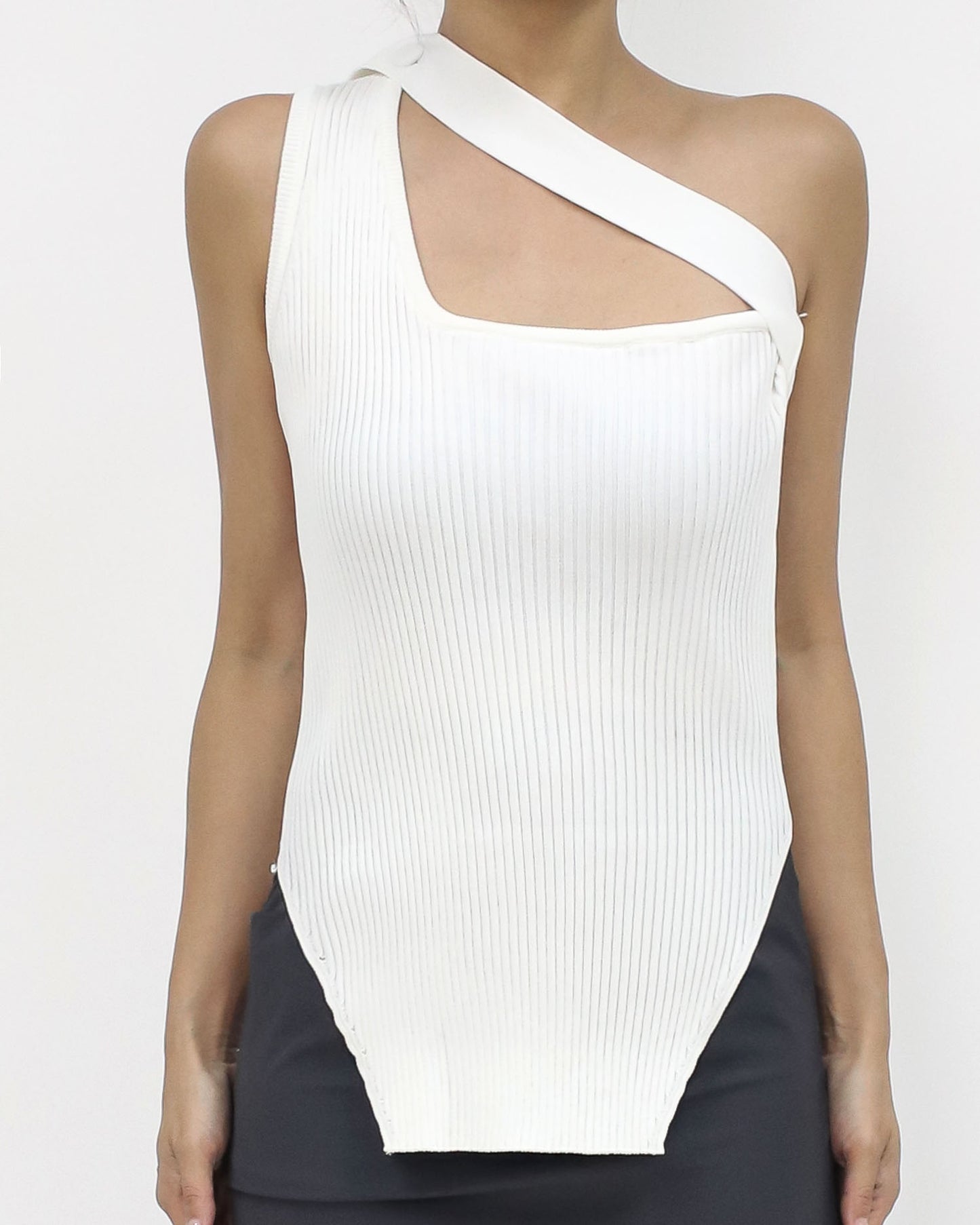 ivory strappy fine knitted vest *pre-order*