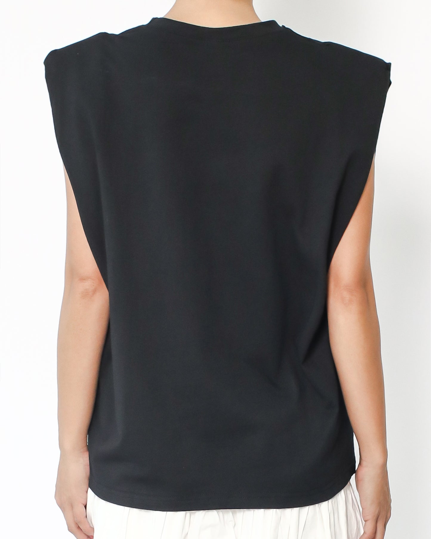 black pleats sides shoulder pad vest *pre-order*