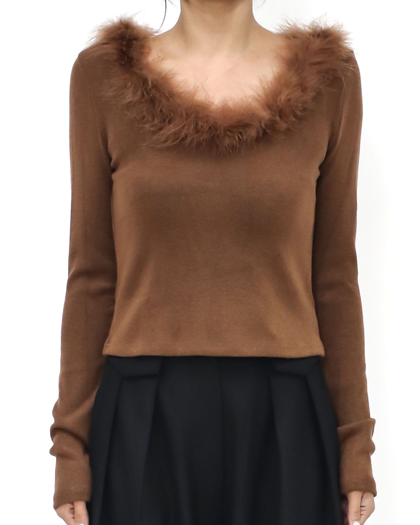 brown wool blended cotton w/ faux fur neckline top *pre-order*