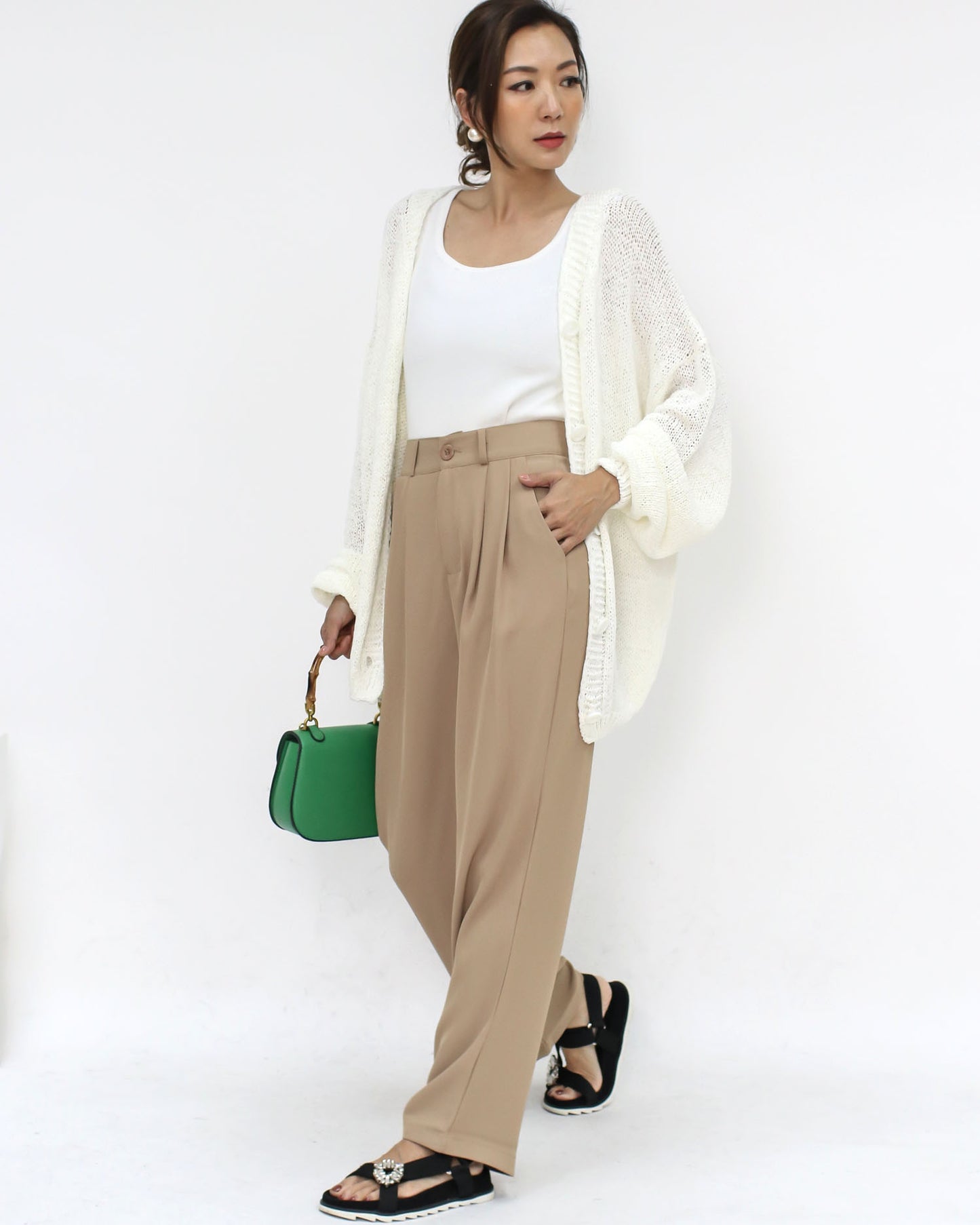 beige chiffon pleats pants *pre-order*