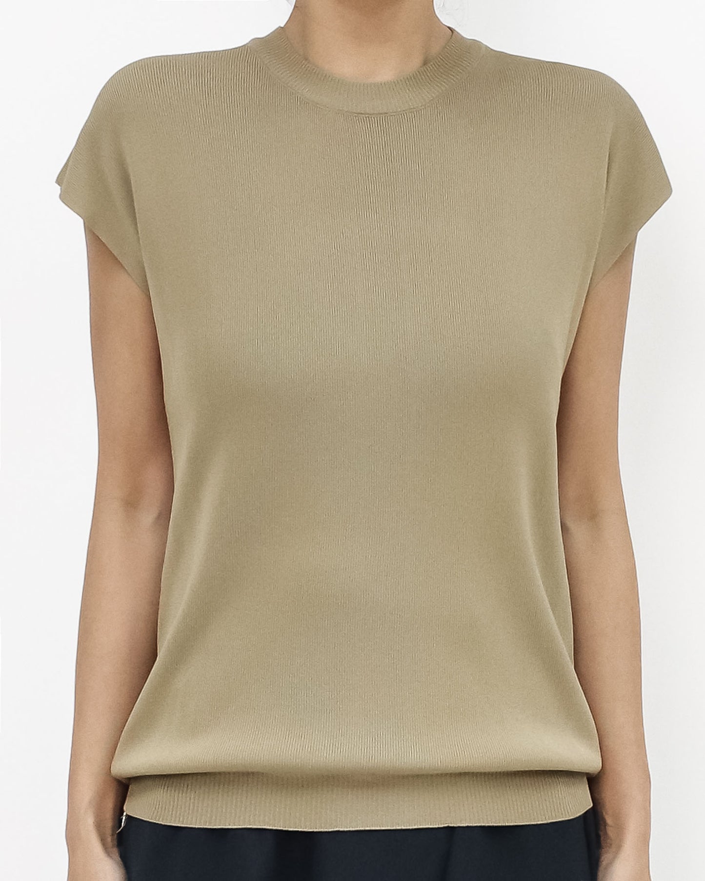 beige fine knitted basic top *pre-order*