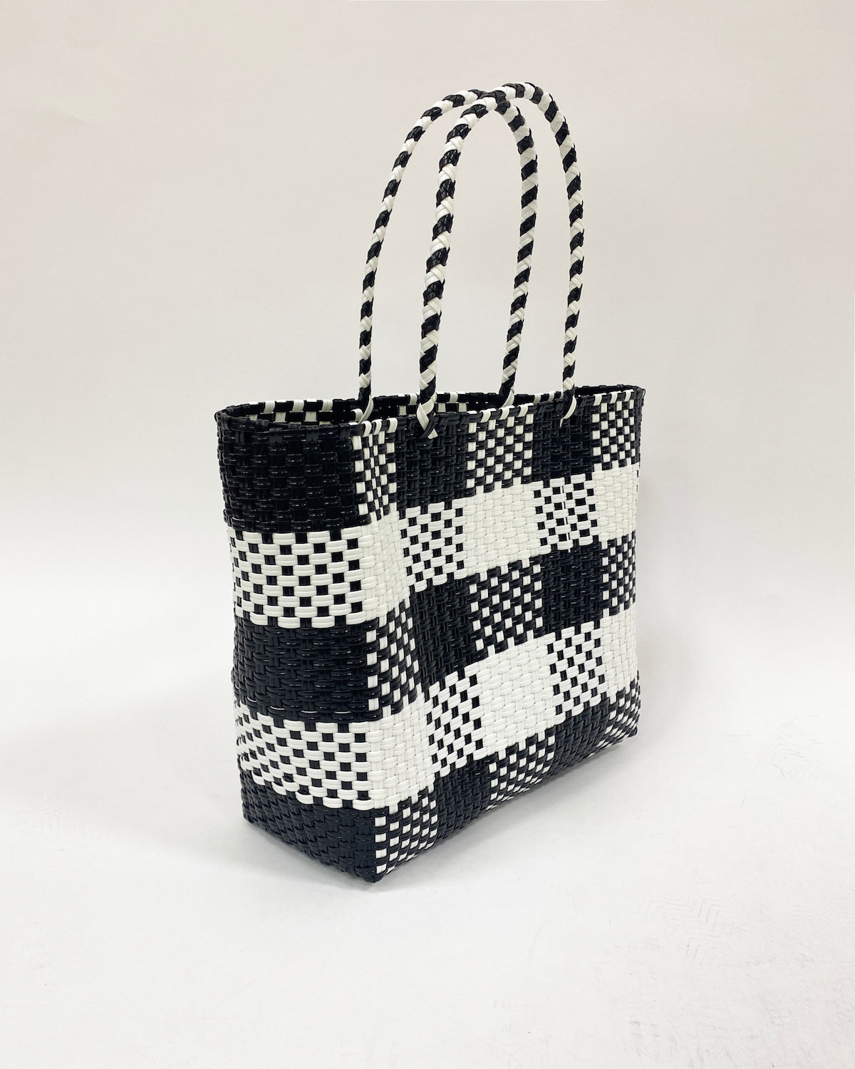 black & white weave PVC handle bag *pre-order*