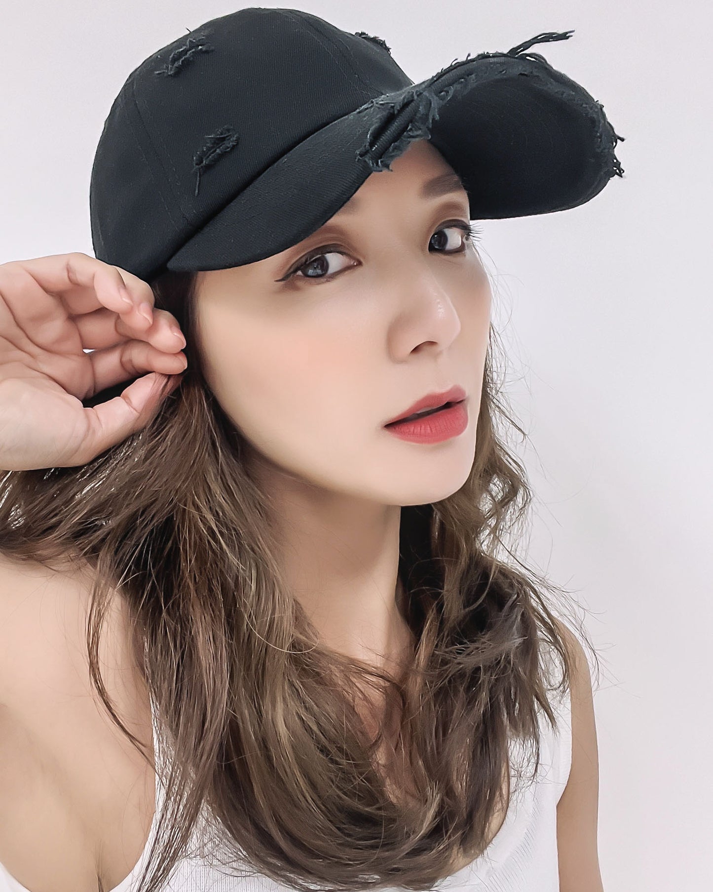 black ripped cap *pre-order*