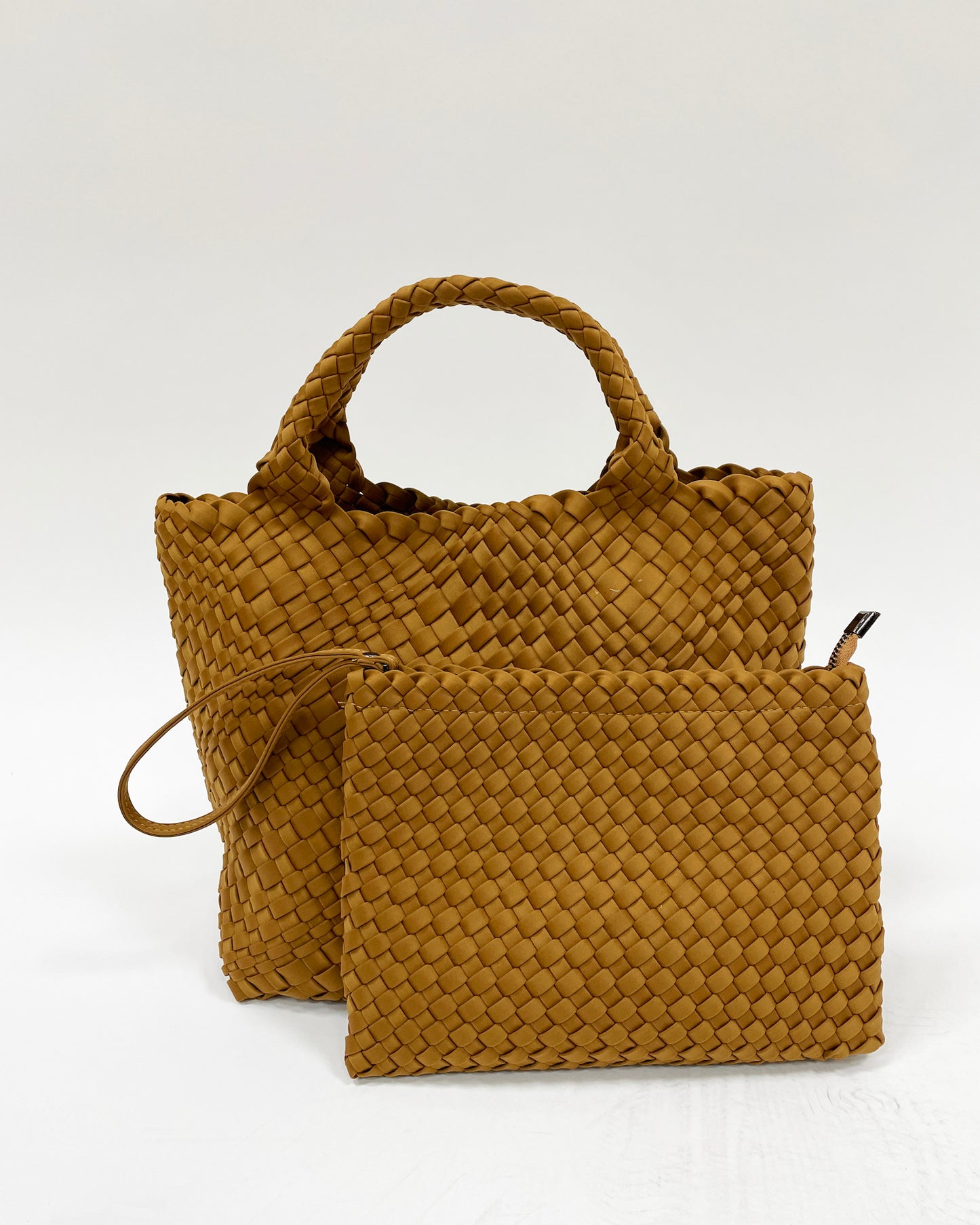 caramel woven tote bag with pouch *pre-order*