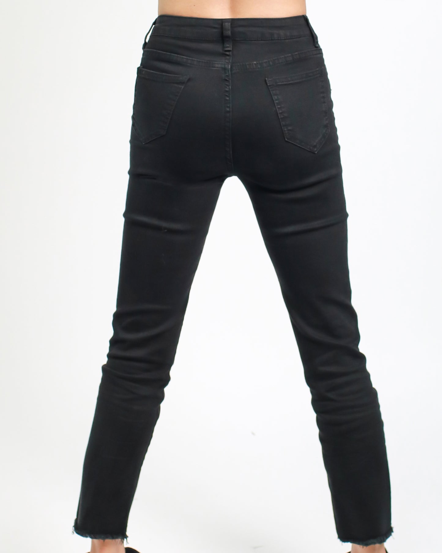 black cropped straight jeans *pre-order*