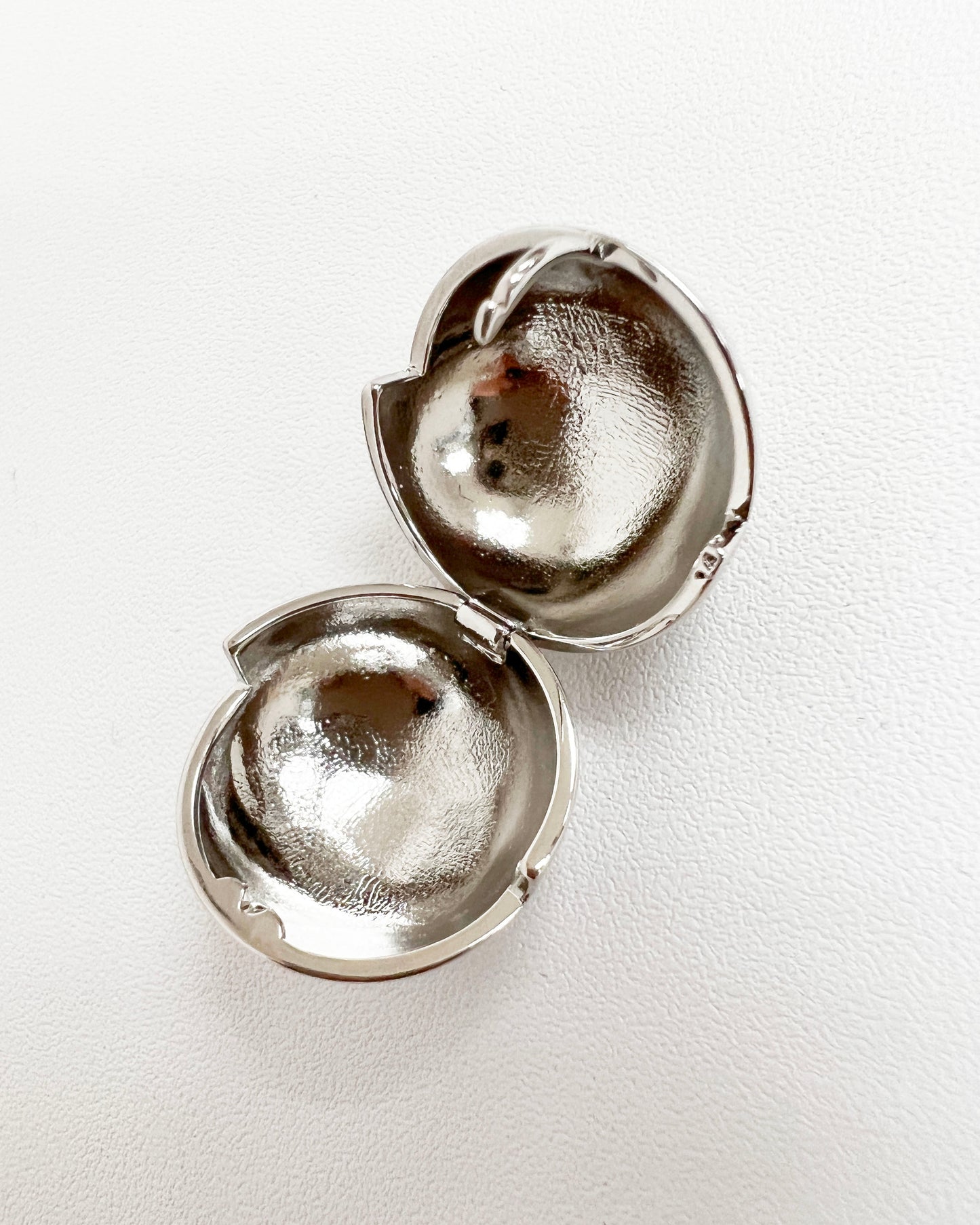 silver balls studded earrings *pre-order*