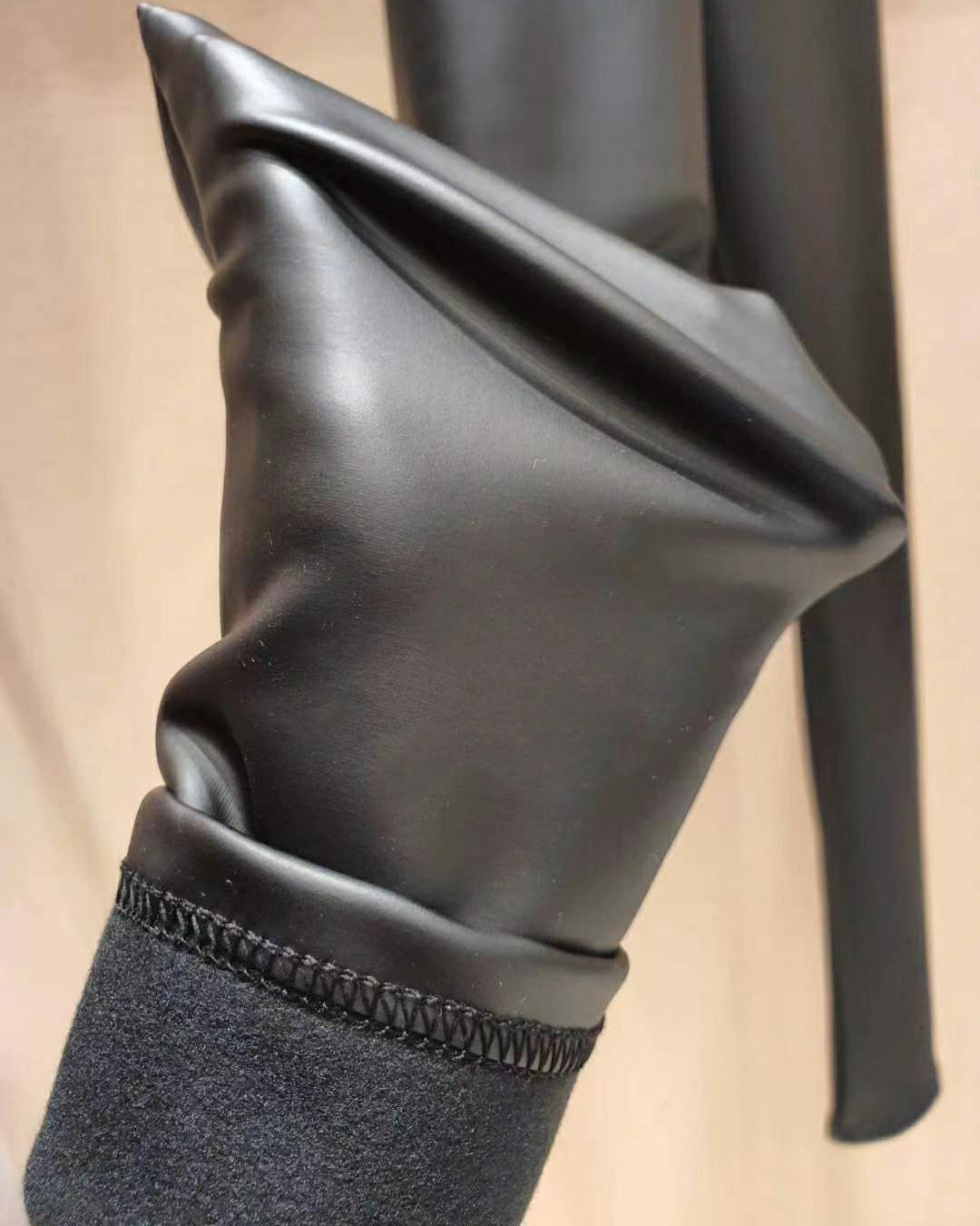 black PU leather matt fleece legging *pre-order*