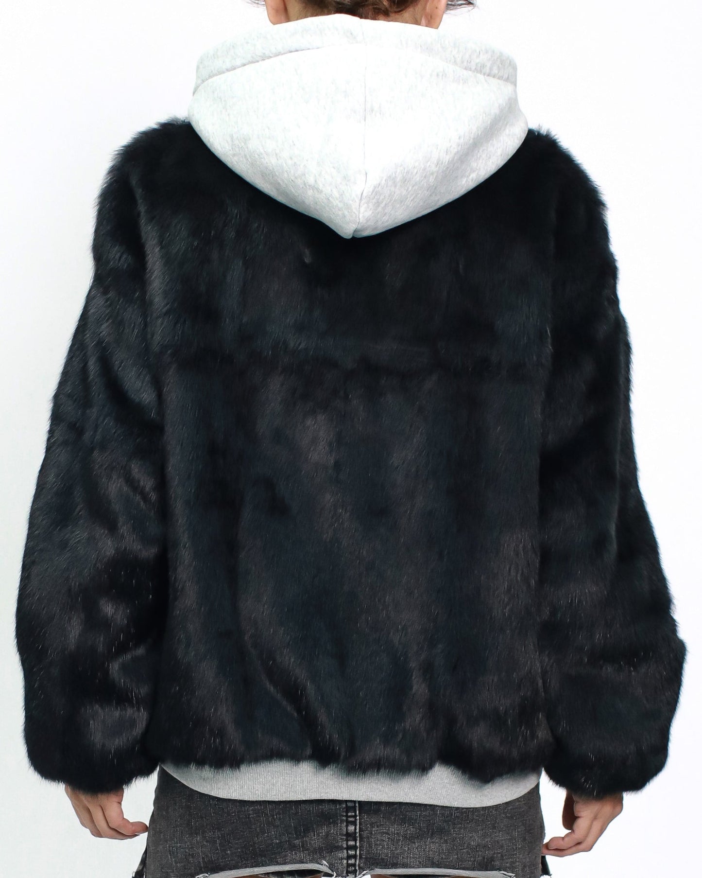 灰色和黑色毛茸茸的連帽運動衫絎縫夾克 *預購*