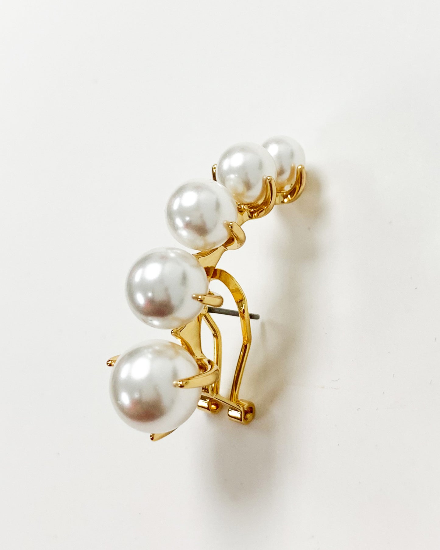 pearls single earrings *pre-order*