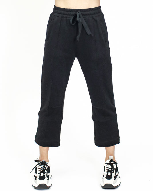 black cropped sweat pants *pre-order*